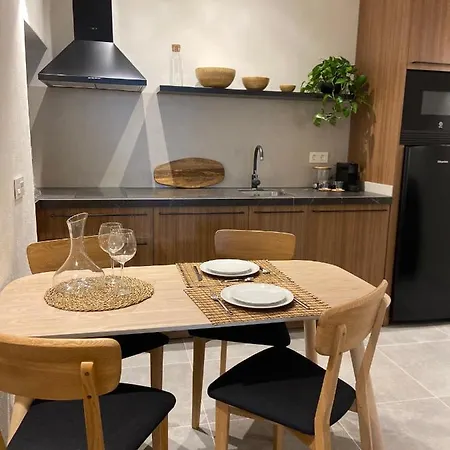 Oma Apartment *