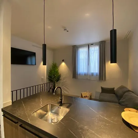 Oma Apartment *